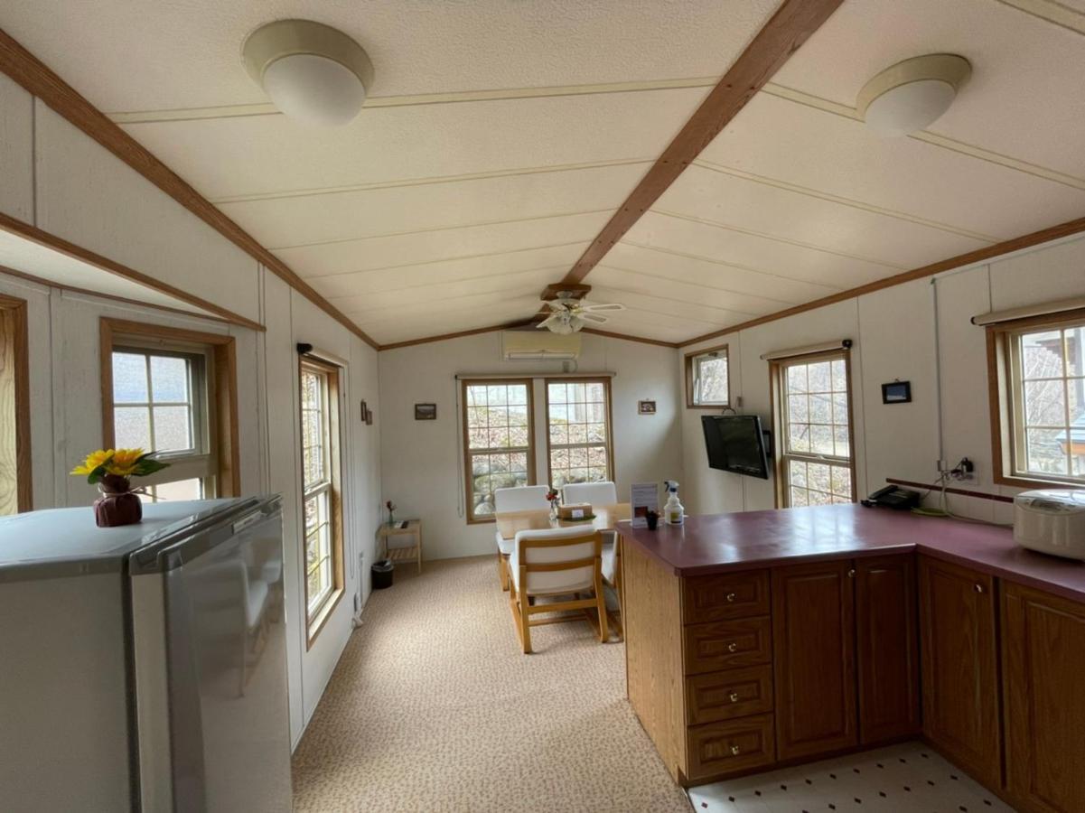 Hakuba Canadian Lodge Bagian luar foto